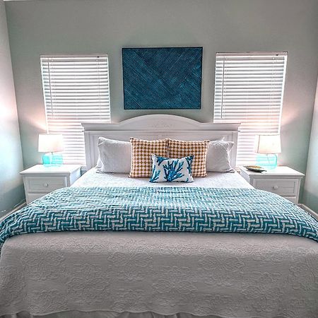 Eye-Catching Property W/ Picturesque Coastal Views Gulf Shores Exteriör bild