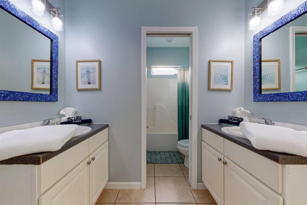 Eye-Catching Property W/ Picturesque Coastal Views Gulf Shores Exteriör bild