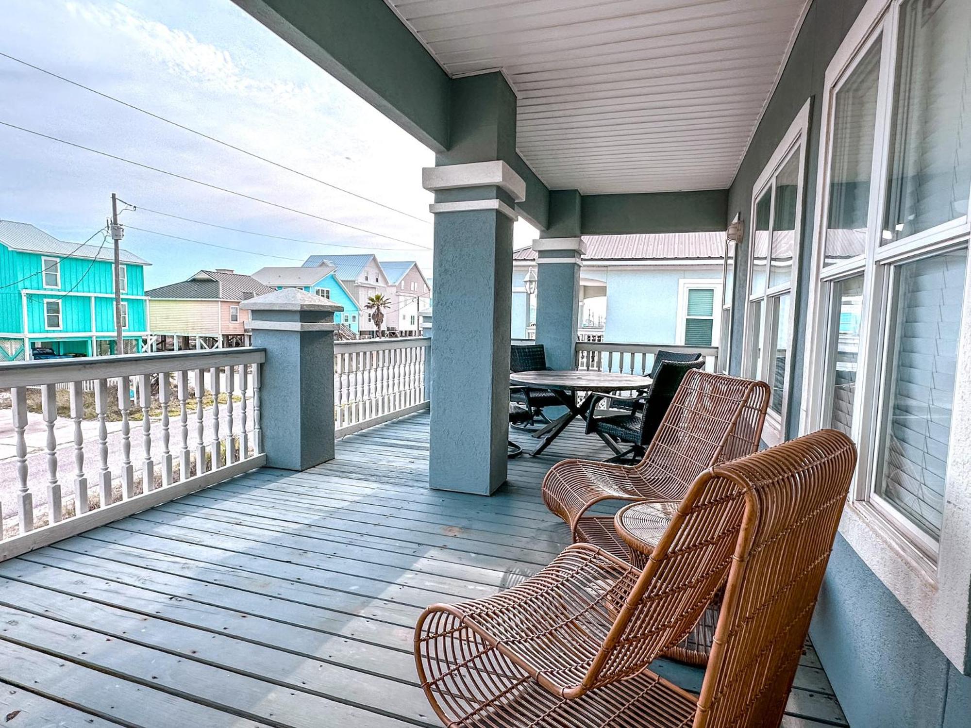 Eye-Catching Property W/ Picturesque Coastal Views Gulf Shores Exteriör bild